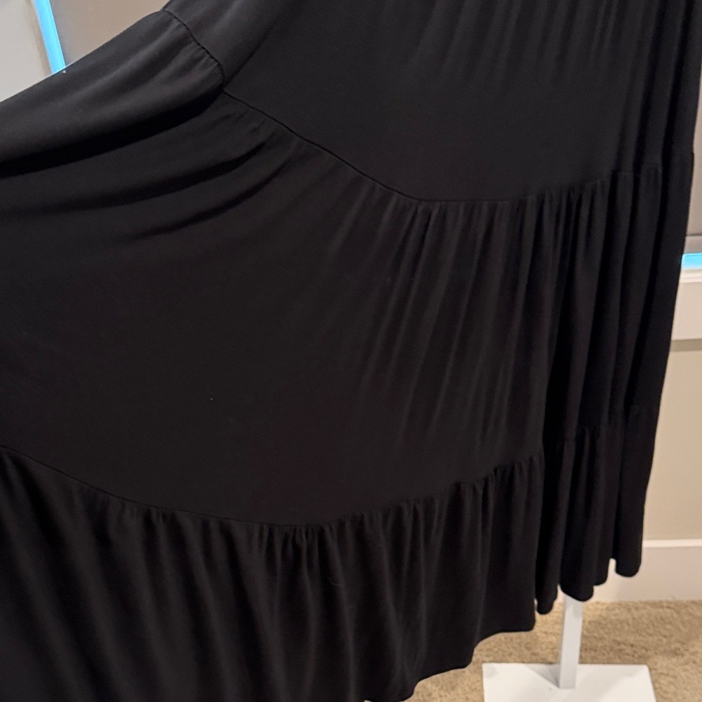 Puff-Sleeve Knit Tiered Maxi Dress - Picture 5 of 6